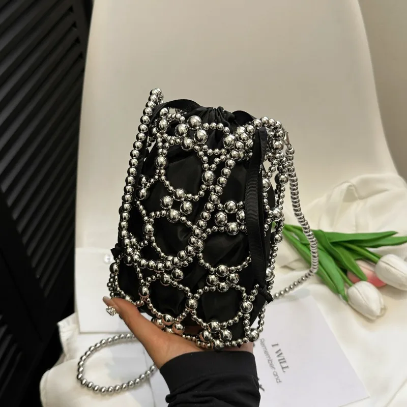 Luxury Bags On Sales - ประดับด้วยลูกปัดสีขาวถังไหล่และกระเป๋าสะพายข้างความรู้สึกประณีตของกระเป๋าถือปาร์ตี้สดหรูหราสําหรับผู้หญิง 2025 แฟชั่นลดราคา