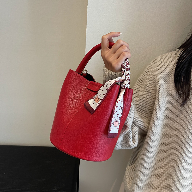 กระเป๋าสะพายไหล่และกระเป๋าสะพา - Luxury Bags On Sales บทวิจารณ์และราคา