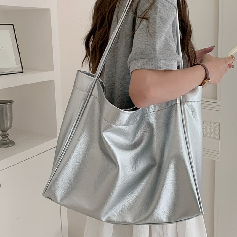 กระเป๋าโท้ทขนาดใหญ่สไตล์ลำลองส - Luxury Bags Tote บทวิจารณ์และราคา