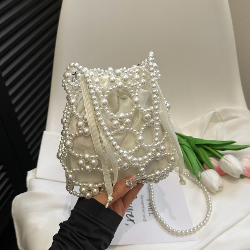 กระเป๋าถือและสะพายข้างประดับลู - Luxury Bags On Sales บทวิจารณ์และราคา