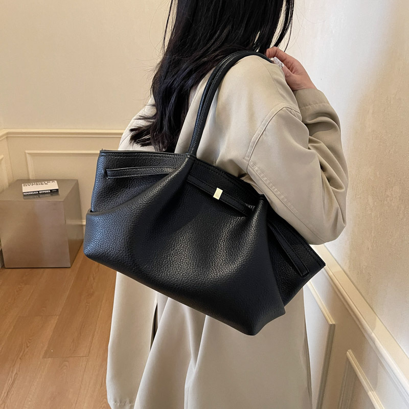 กระเป๋าถือผู้หญิงสีเบอร์กันดี  - Luxury Bags Tote บทวิจารณ์และราคา