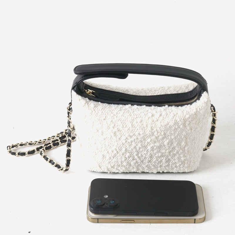 กระเป๋าหนังคลาสสิคทรงมินิโฮโบส - Luxury Bags Leather บทวิจารณ์และราคา